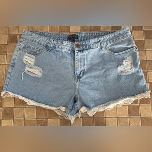 Forever 21 Jean Shorts Size 16